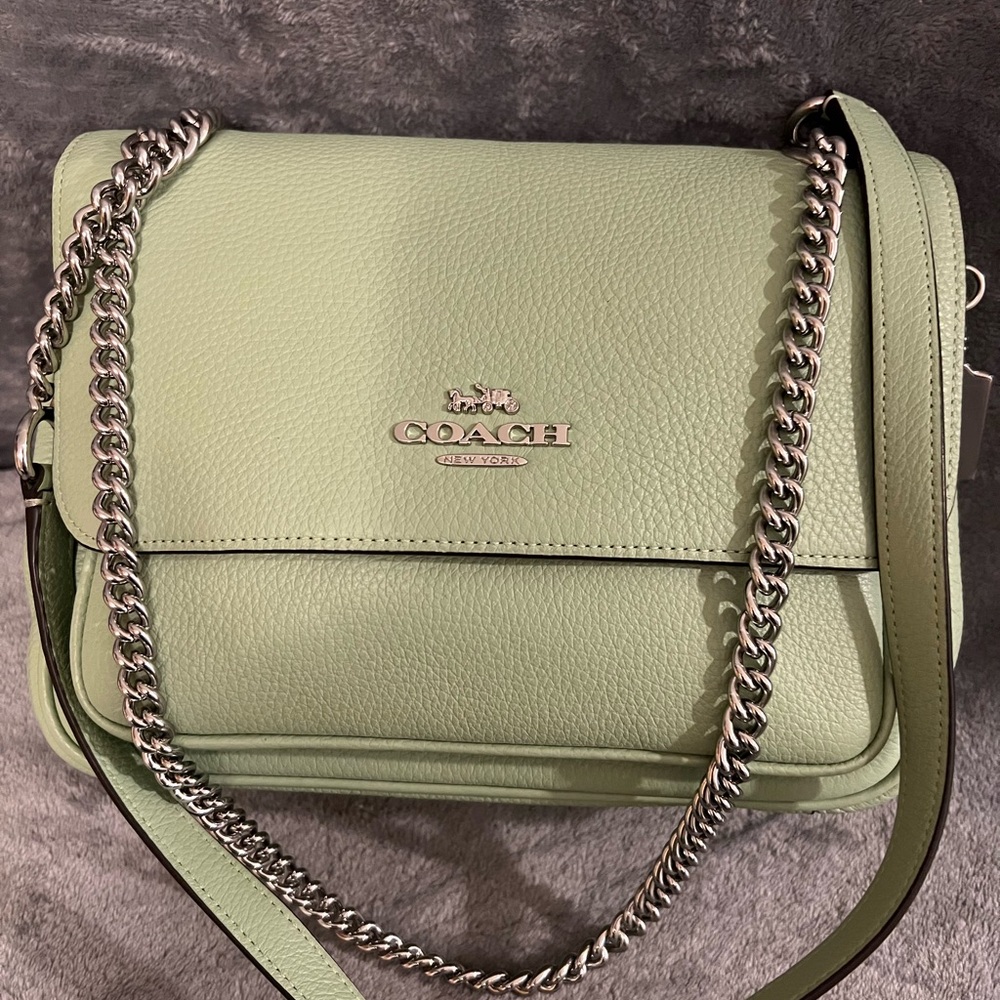 Coach Green Leather Shoulder Bag with Chain Strap